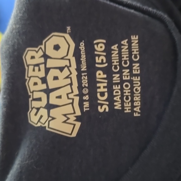 Super Mario Reversible Sequin Tshirt - Picture 5 of 5